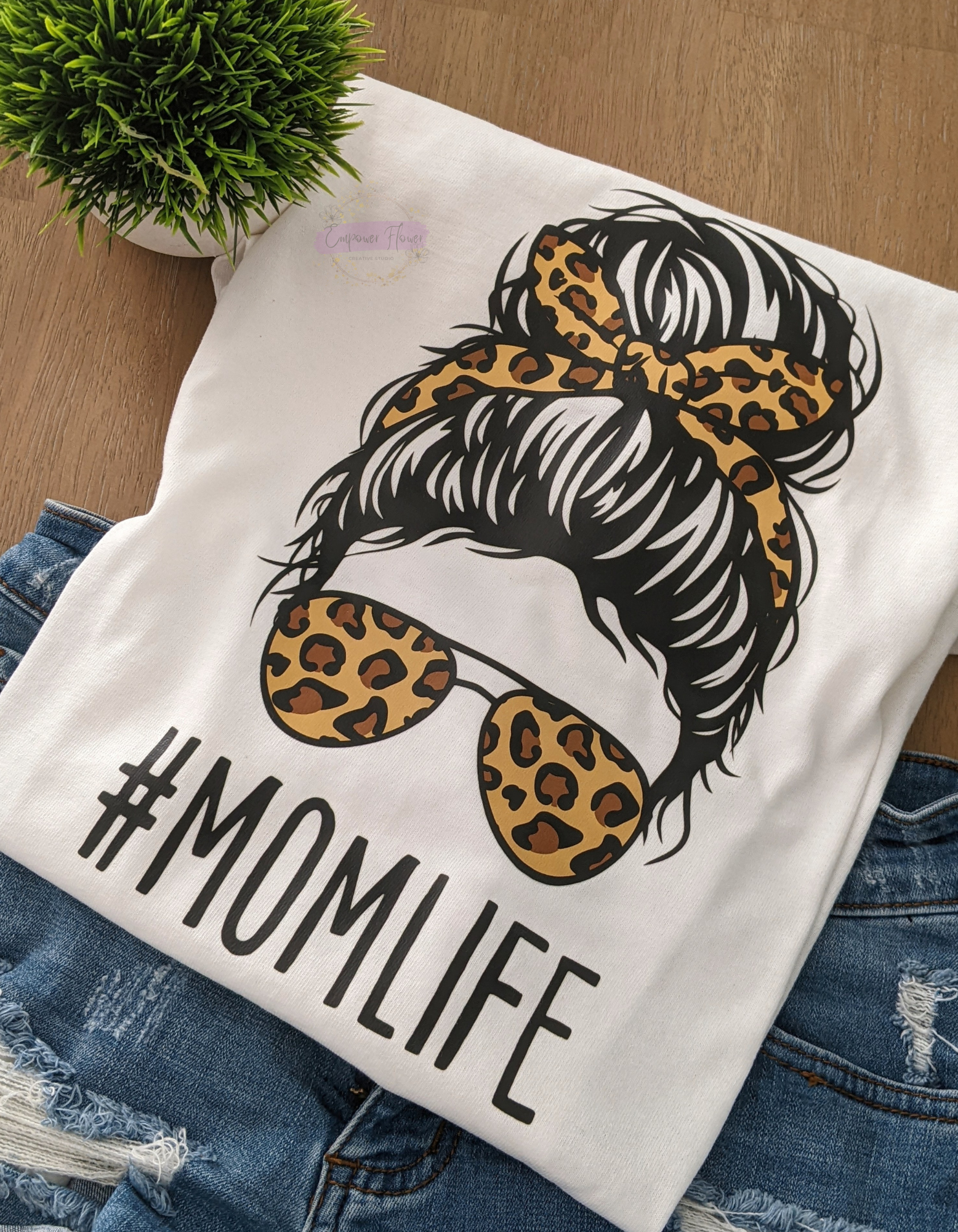 #MomLife Tee